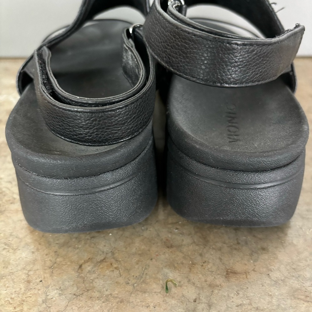 Vionic Karleen Black Sandals Size 9 - Picture 6 of 12